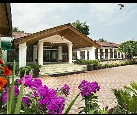 Jamal Resorts Srinagar  Exterior photo